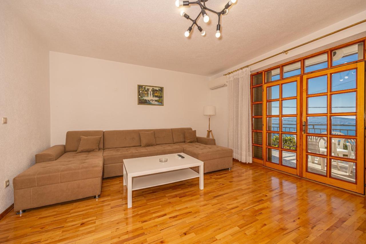 Apartments Francoise Crikvenica Exterior foto