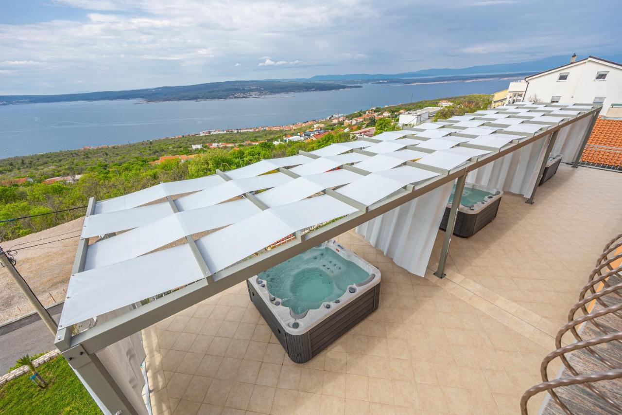Apartments Francoise Crikvenica Exterior foto