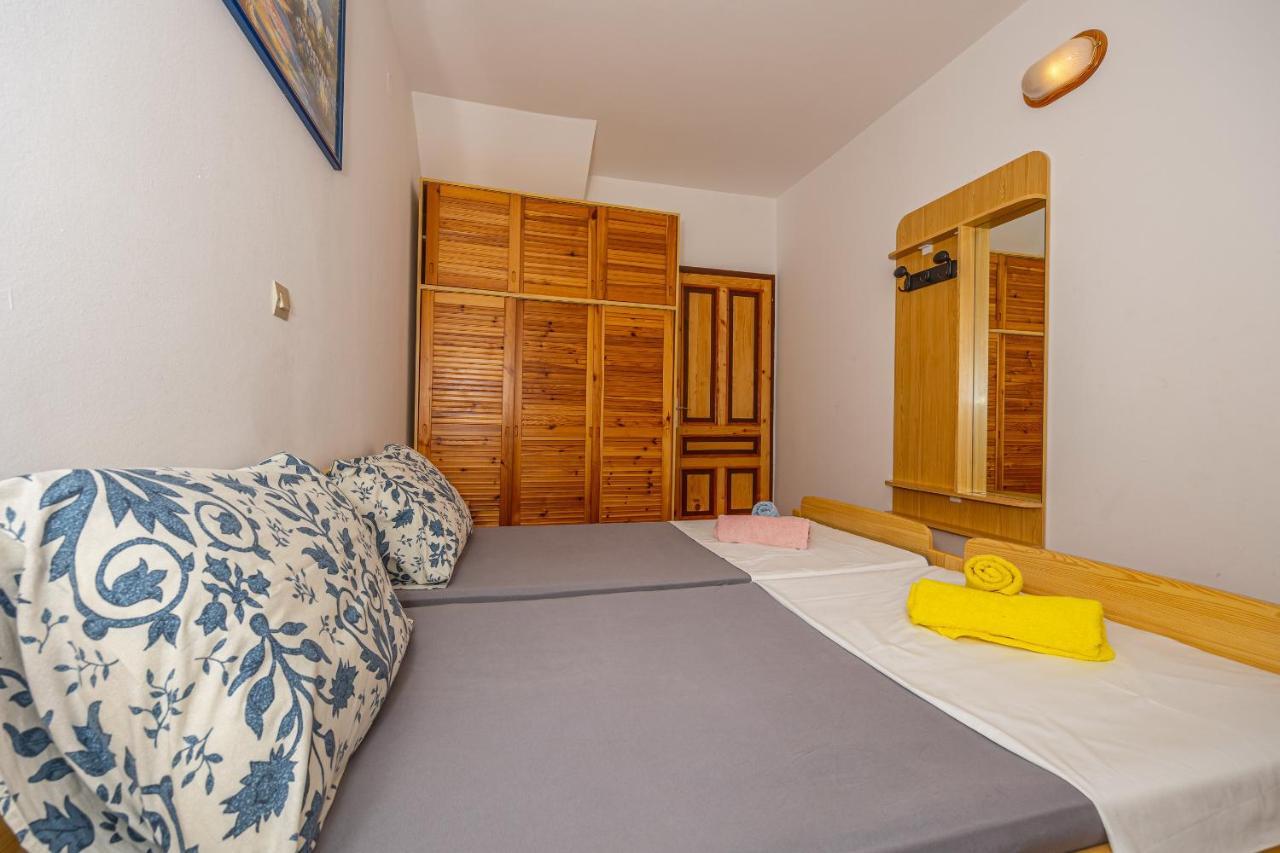 Apartments Francoise Crikvenica Exterior foto